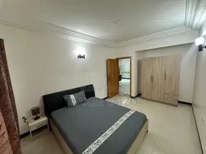 Furnished 4chbre Appartement dans Ngor à Vendre