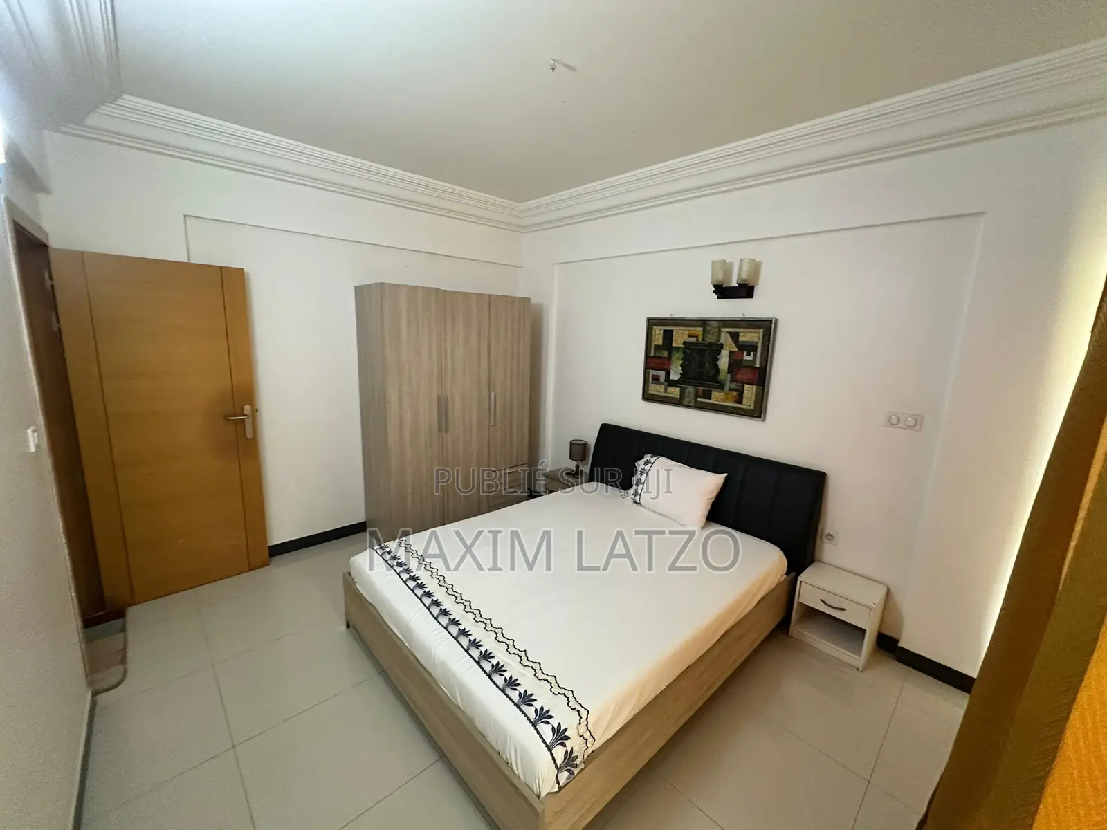 Furnished 4chbre Appartement dans Ngor à Vendre