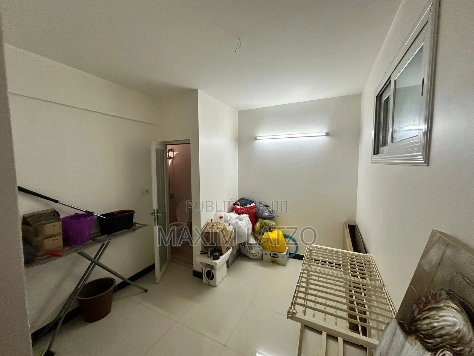 Furnished 4chbre Appartement dans Ngor à Vendre