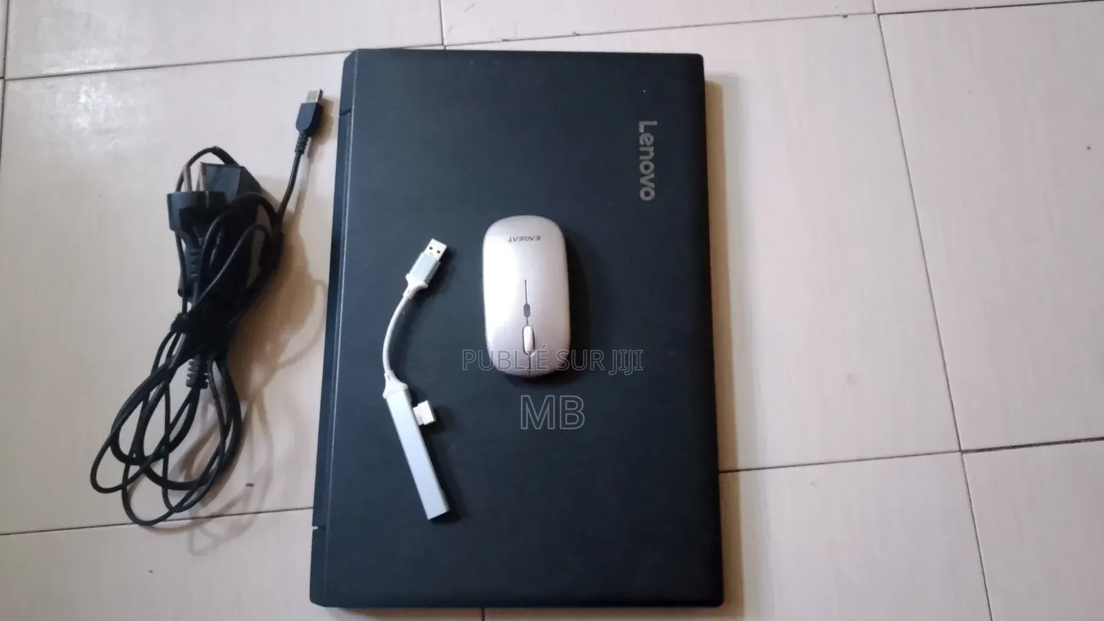 Ordinateur Portable Lenovo V110 8GB Intel Core I3 SSD 500GB