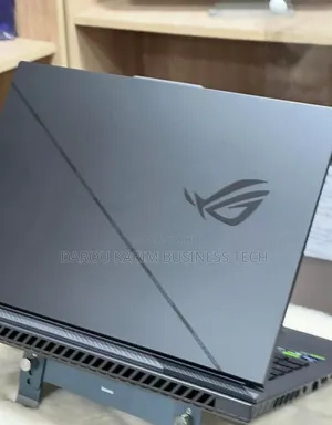 New Ordinateur portable Asus ROG Strix G731G 32GB Intel Core i9 SSD 1T