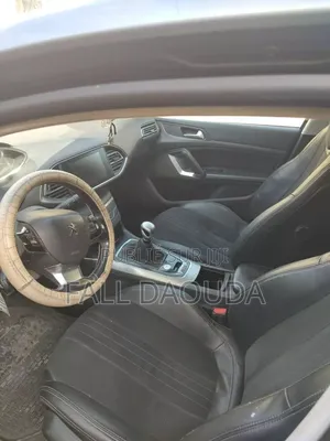 Peugeot 308 2015 Gris