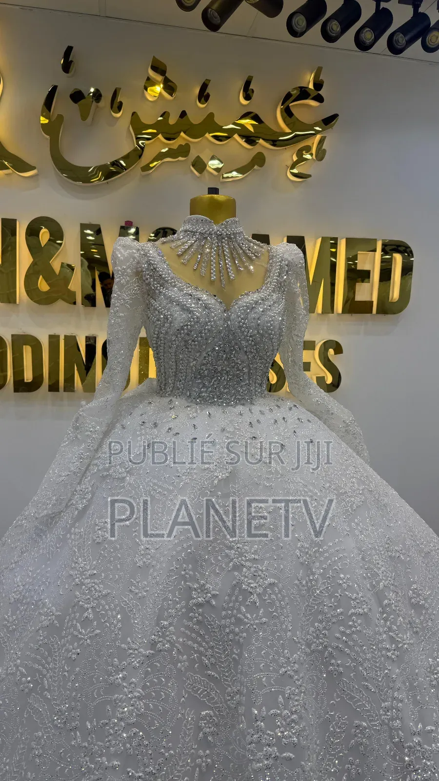 Robe De Mariée Sur Commande by Am