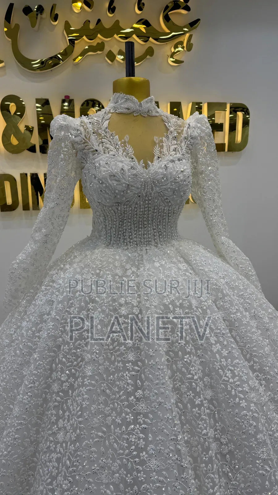Robe De Mariée Sur Commande by Am