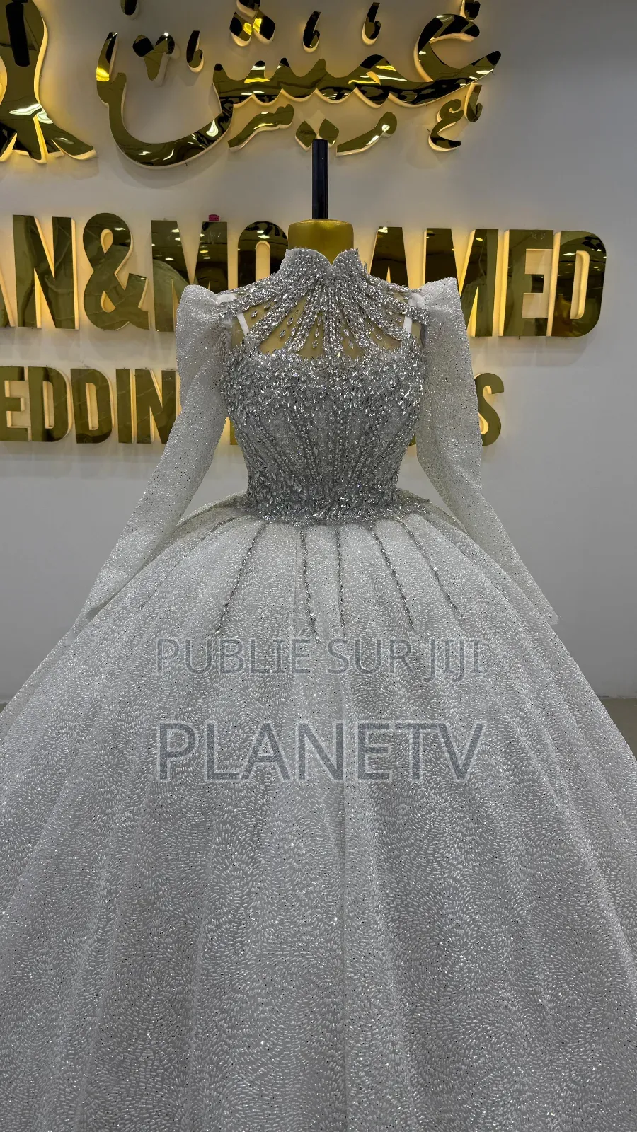 Robe De Mariée Sur Commande by Am