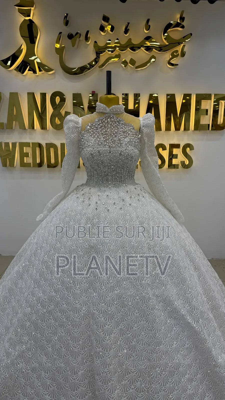 Robe De Mariée Sur Commande by Am