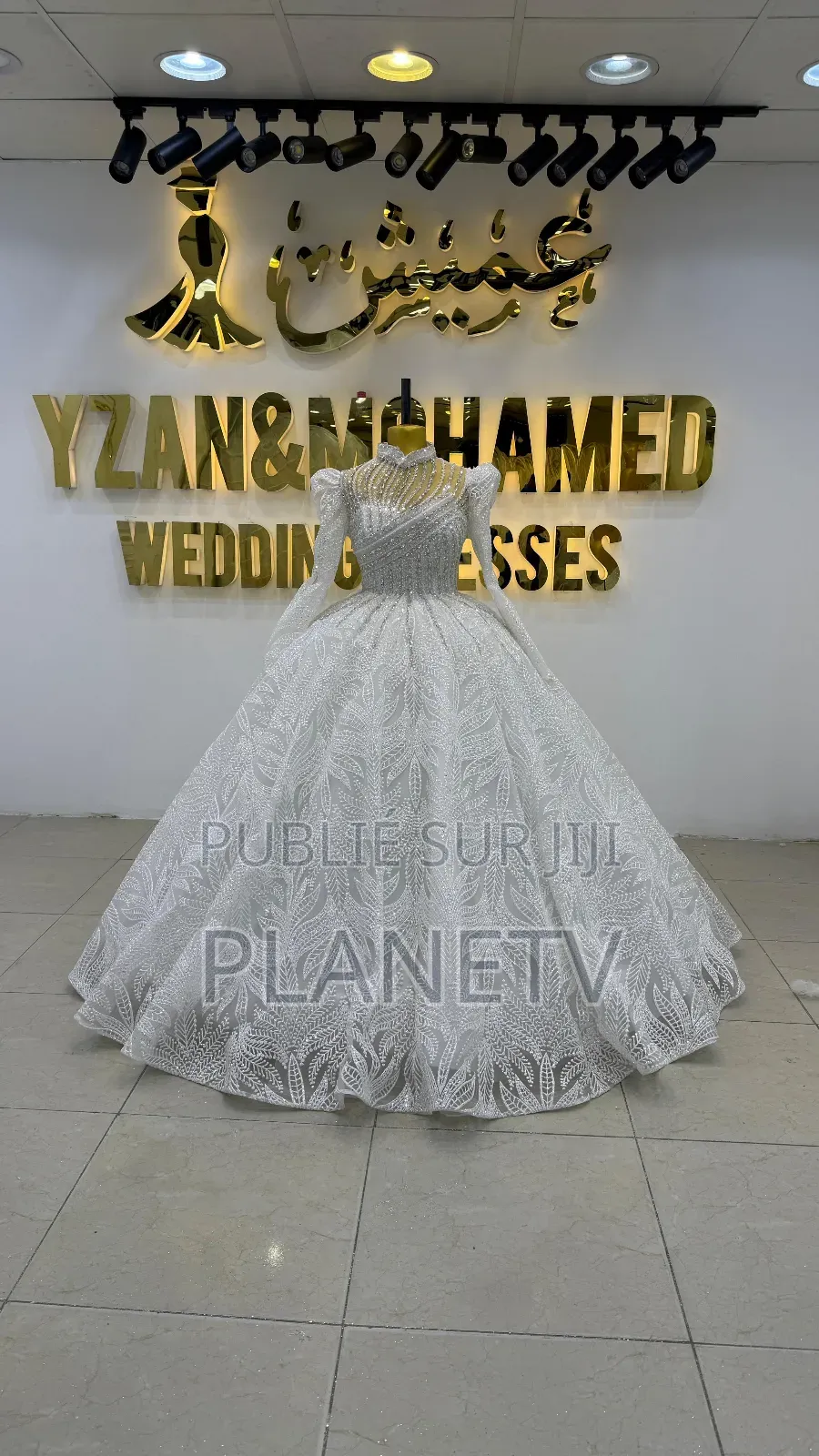 Robe De Mariée Sur Commande by Am