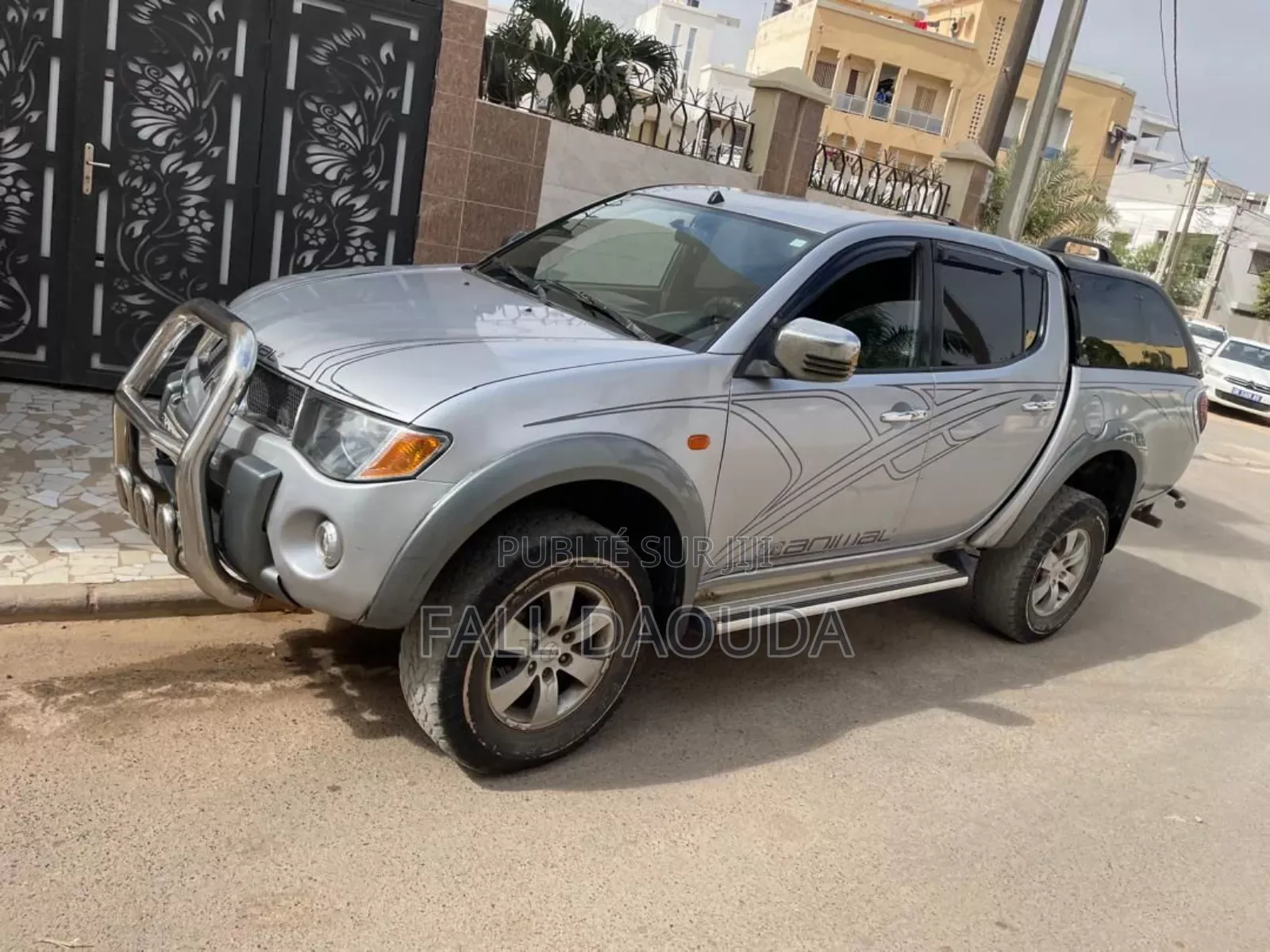 Mitsubishi L200 2015 Gris