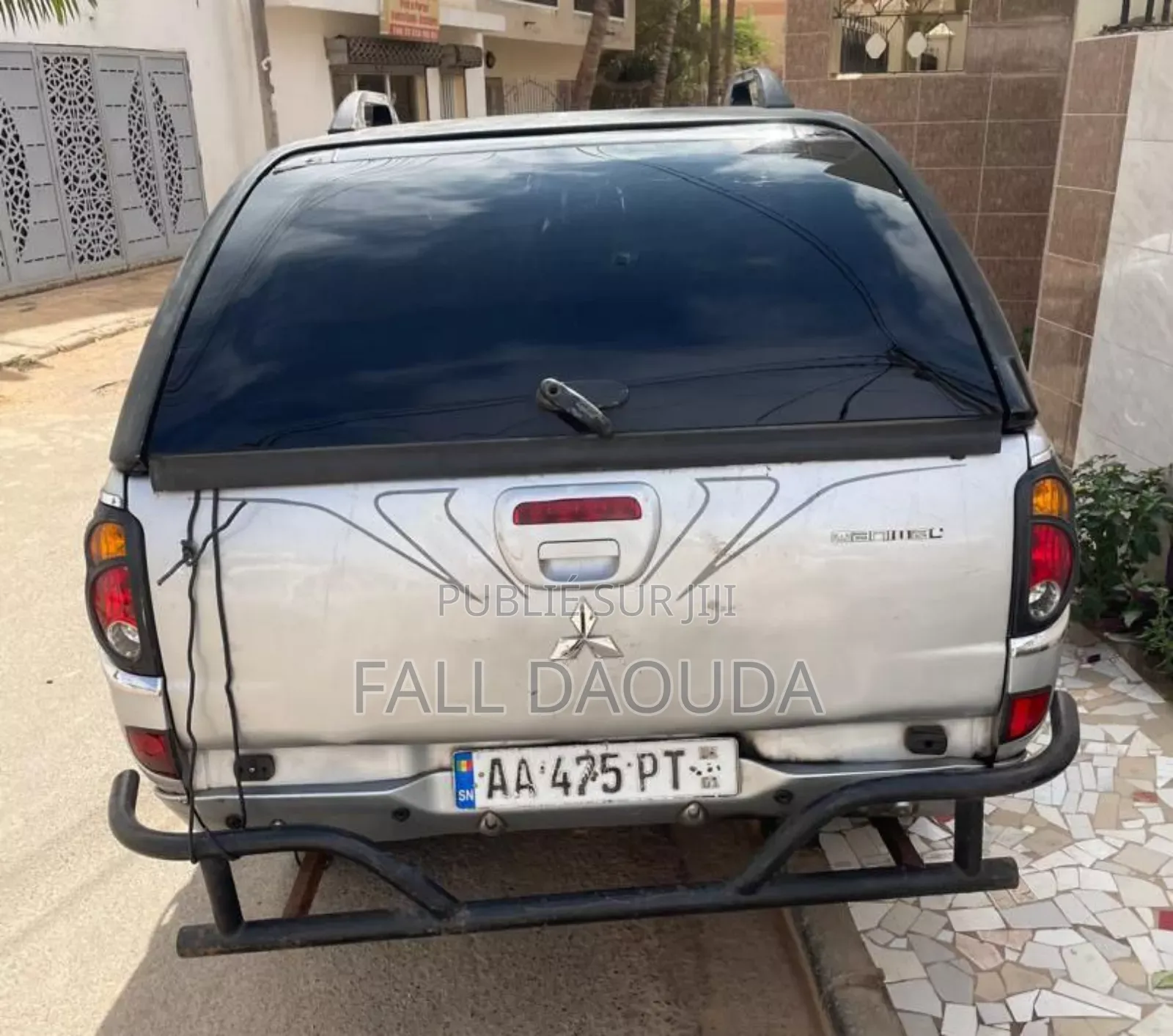 Mitsubishi L200 2015 Gris