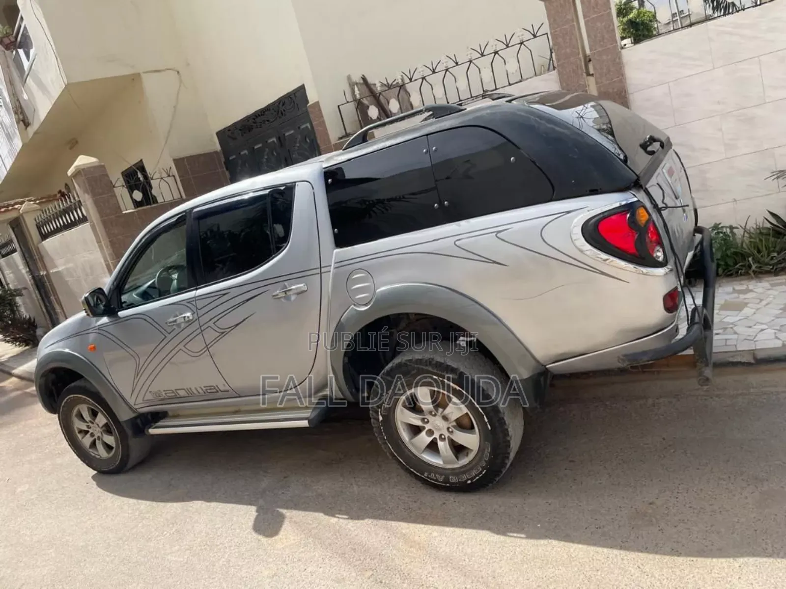 Mitsubishi L200 2015 Gris