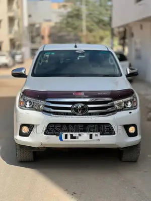 Toyota Hilux Revo Double Cab Deisel 2.4 AWD 2021 Blanc