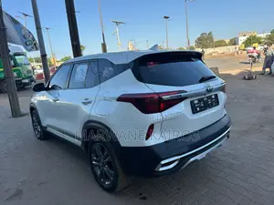 Kia Seltos 2020 Blanc