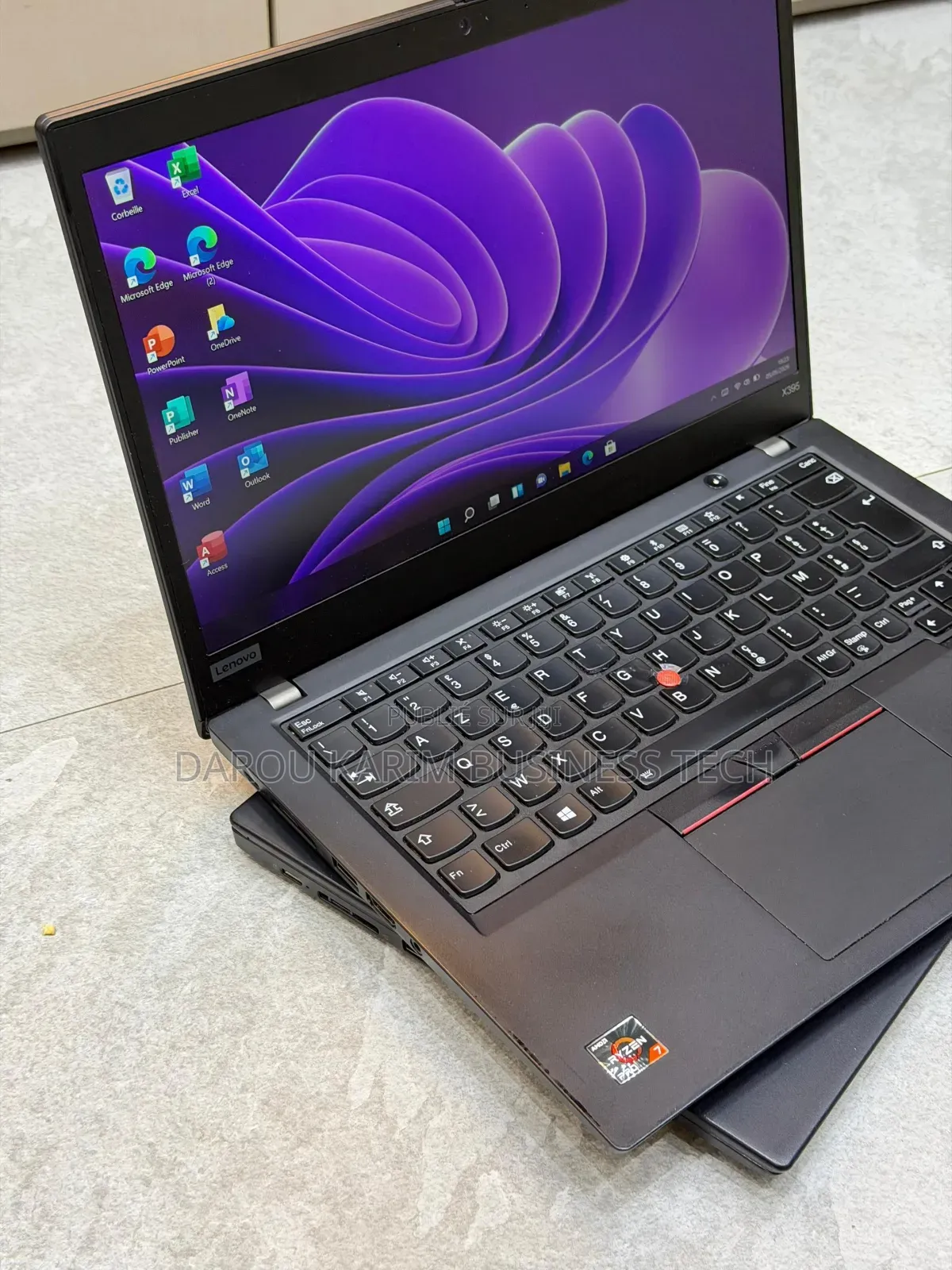 New Ordinateur portable Lenovo ThinkPad X395 16GB AMD Ryzen 7 SSD 256GB