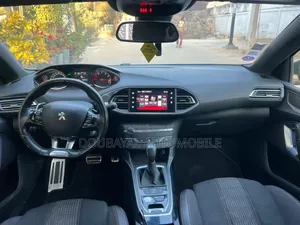 Peugeot 208 2017 Noir Mat