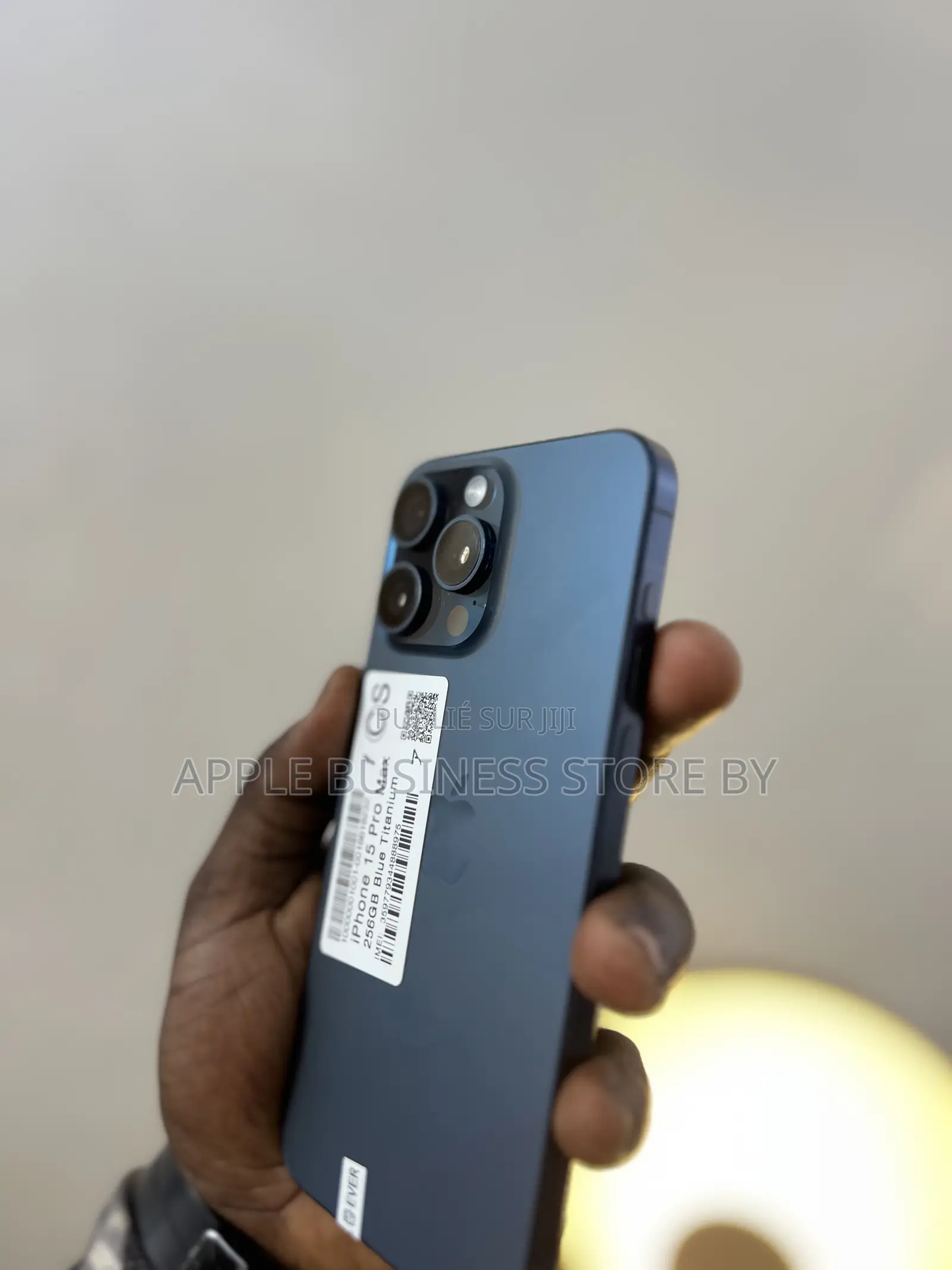 New Apple iPhone 15 Pro Max 256 GB Blue