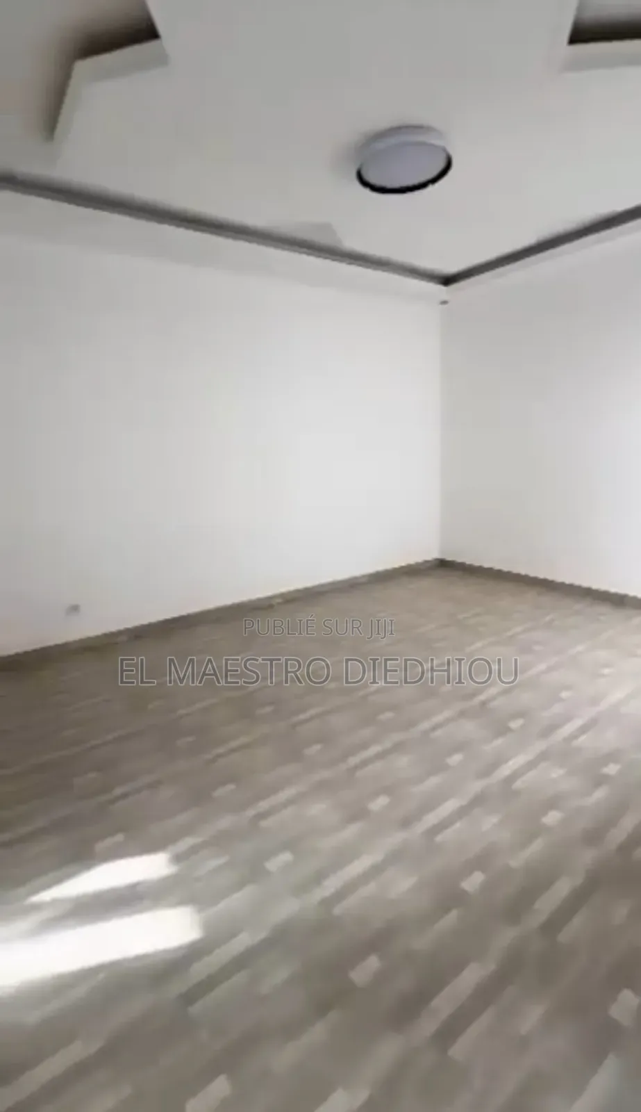 3chbre Appartement dans Appartement 3 à Louer