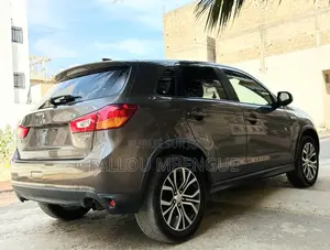 Mitsubishi Outlander 2017 Gris