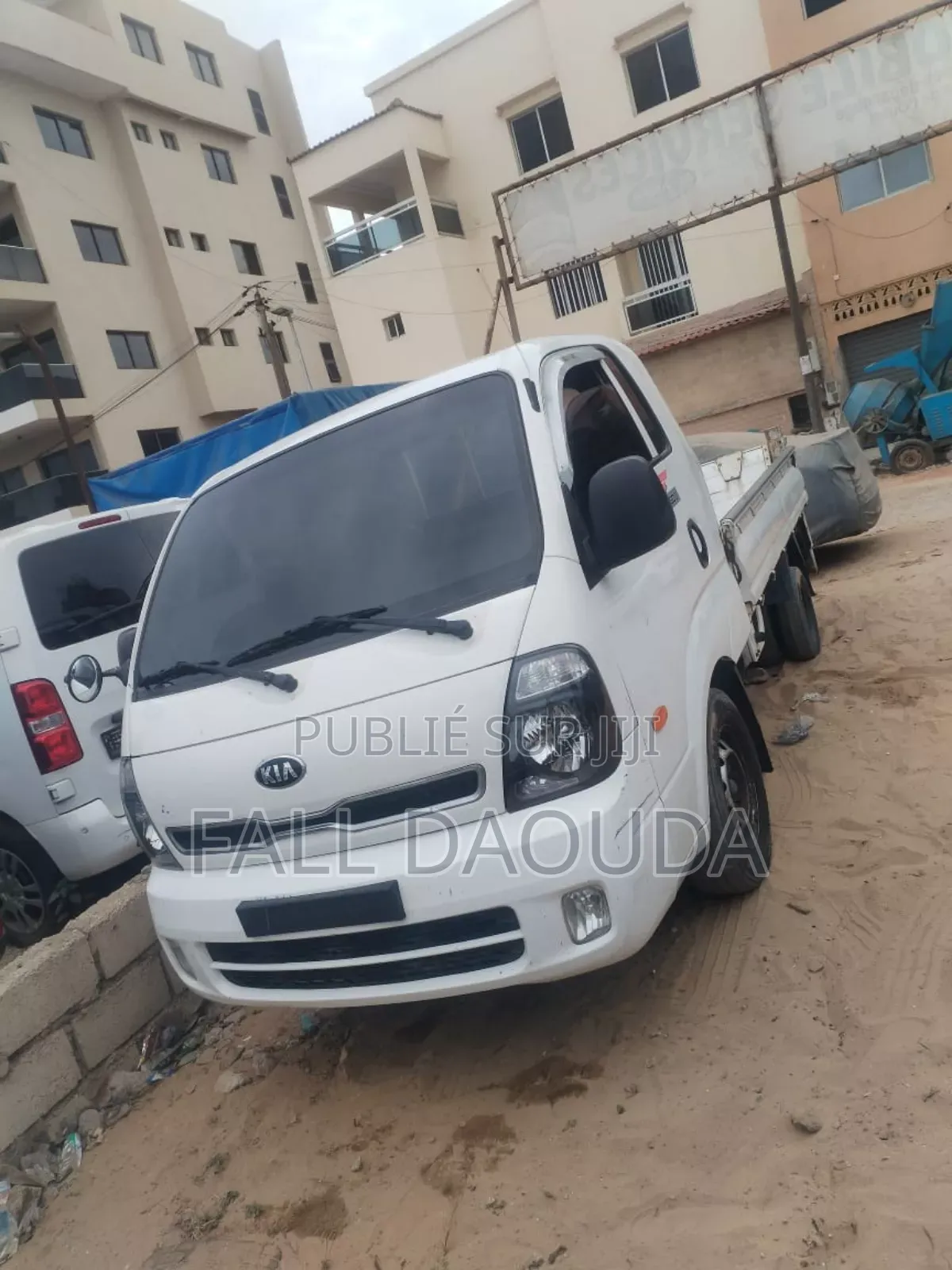 Année 2017 Automatique Diesele Intérieur Cuir Kilométrage 83136 Simle