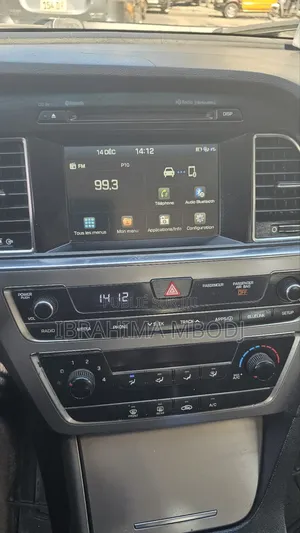 Hyundai Sonata Sport 2.0T Sedan FWD (2.0L 4cyl 6A) 2017 Black