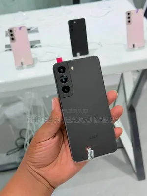 New Samsung Galaxy S22 5G 256 GB Black