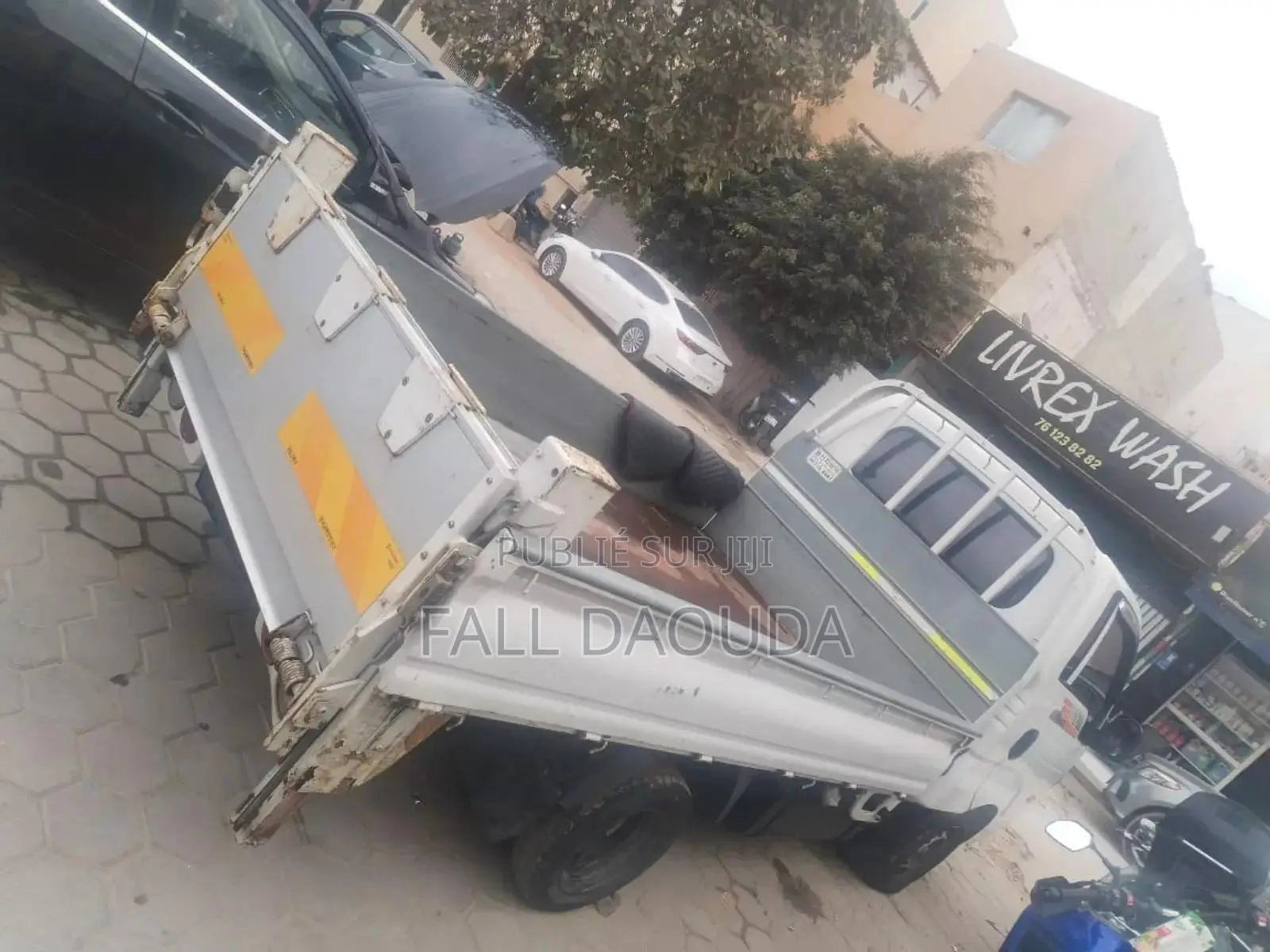 Année 2017 Automatique Diesele Intérieur Cuir Kilométrage 83136 Simle