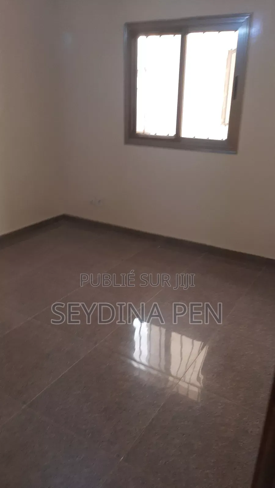 4chbre Villa dans Home, Almadies à Louer