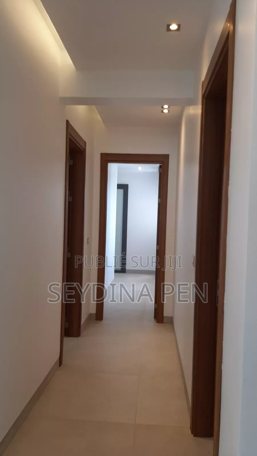 4chbre Villa dans Home, Almadies à Louer