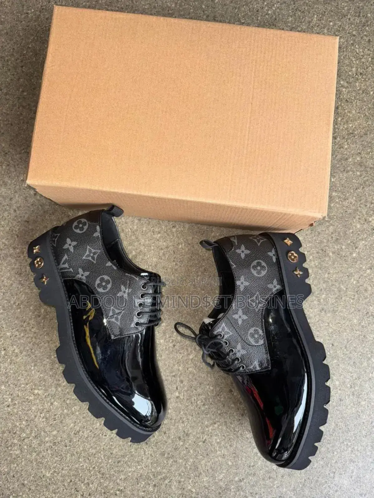 Chaussures Louis Vuitton Original Disponible