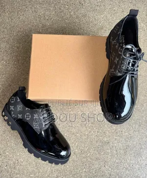 Chaussures Louis Vuitton Original Disponible