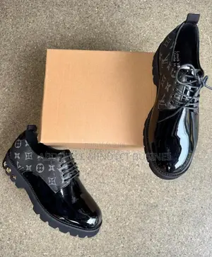 Chaussures Louis Vuitton Original Disponible
