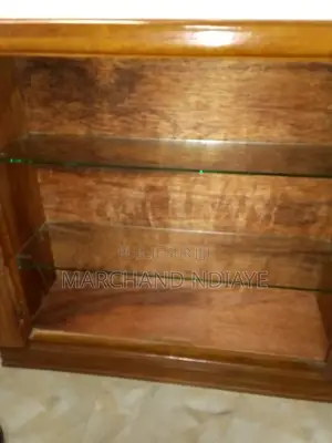 Commode en Bois Et Verre