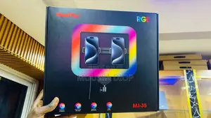 Led Light Et Support Téléphone Pour Les Lives Et Snapchat