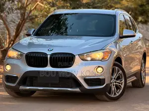 BMW X1 xDrive28i AWD 2017 Gris