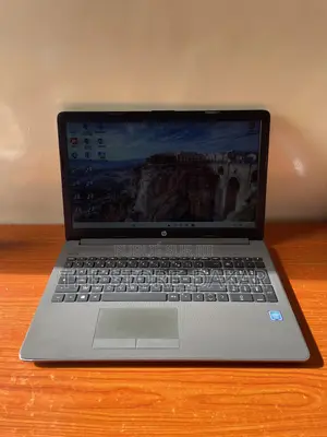 Ordinateur Portable HP 250 G7 4GB Intel Celeron SSD 128GB