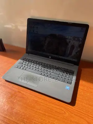 Ordinateur Portable HP 250 G7 4GB Intel Celeron SSD 128GB