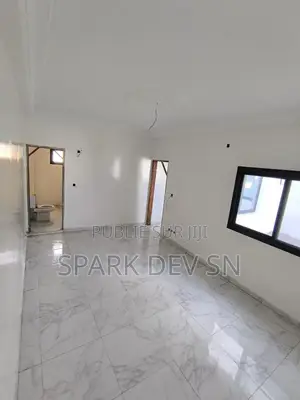 1chbre Chambre et salon dans Primo Sn, Grand Yoff à Louer