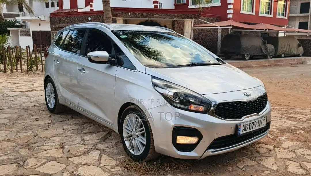 Kia Carens 2017 Gris