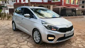 Kia Carens 2017 Gris