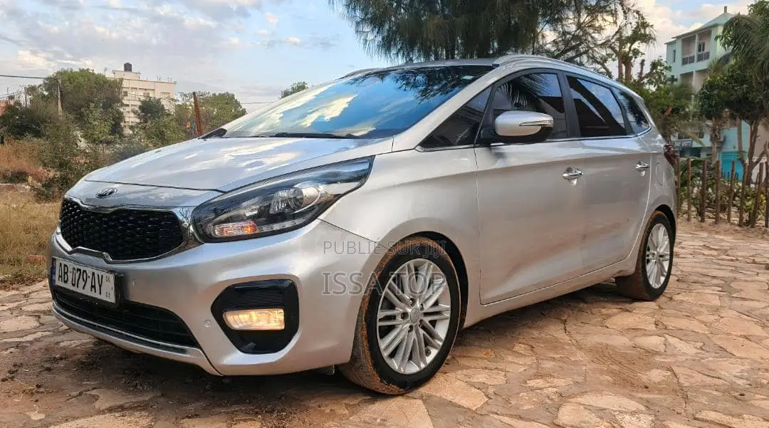 Kia Carens 2017 Gris