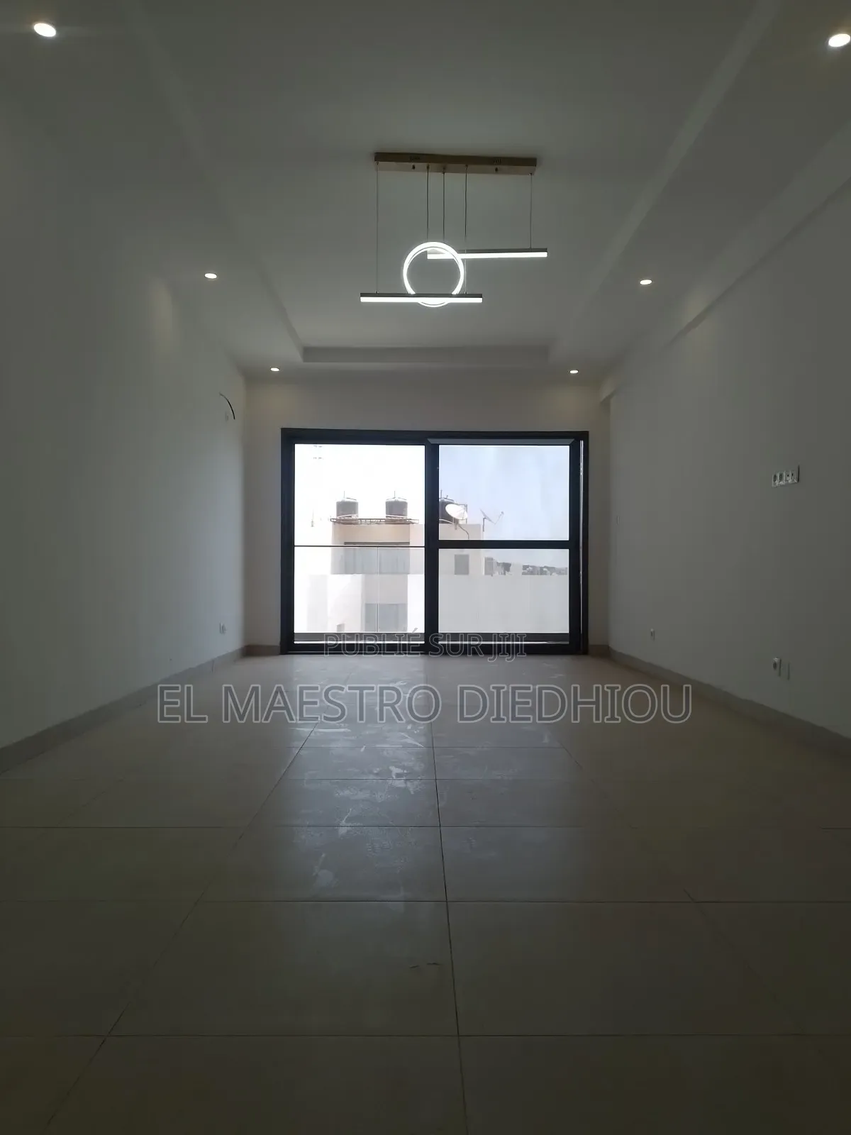 3chbre Appartement dans Appartement 3 à Louer