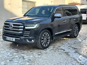 Toyota Land Cruiser Prado 2025 Gris