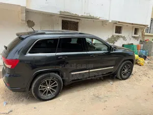 Jeep Grand Cherokee 2012 Black