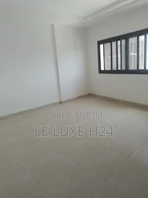 3chbre Appartement dans Mermoz Sacré-Cœur à Louer