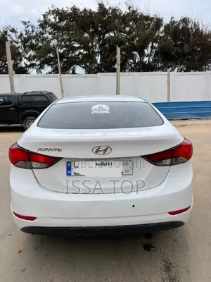 Hyundai Avante 2015 Blanc