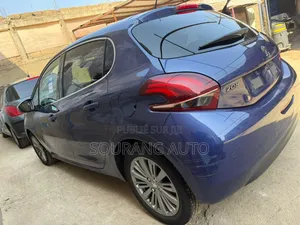 Peugeot 208 2017 Blue