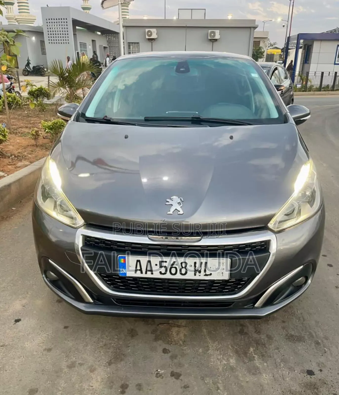 Peugeot 208 2015