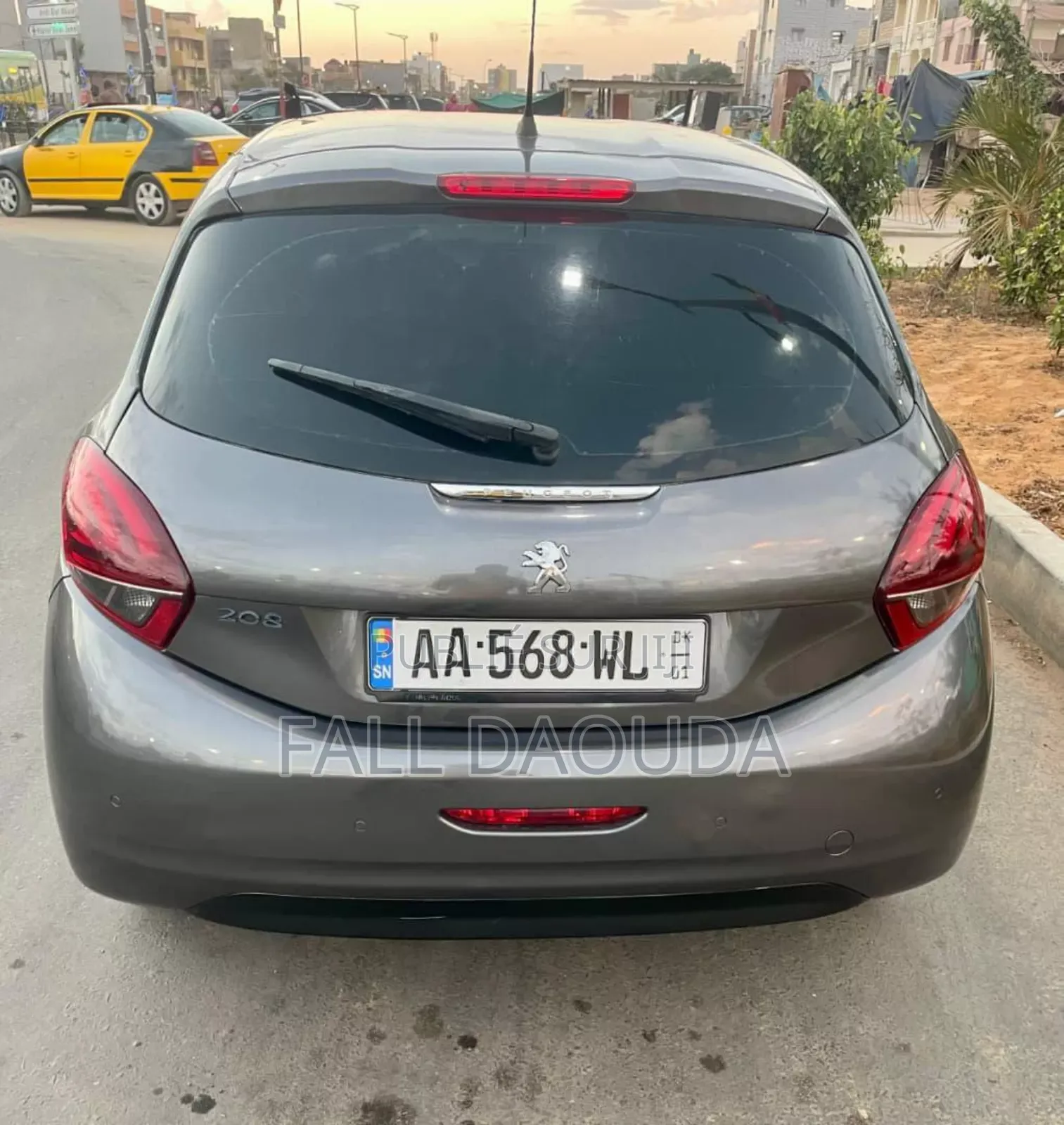 Peugeot 208 2015
