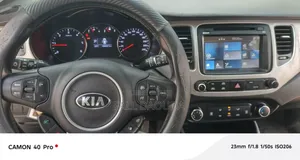 Kia Carens 2017 Gris
