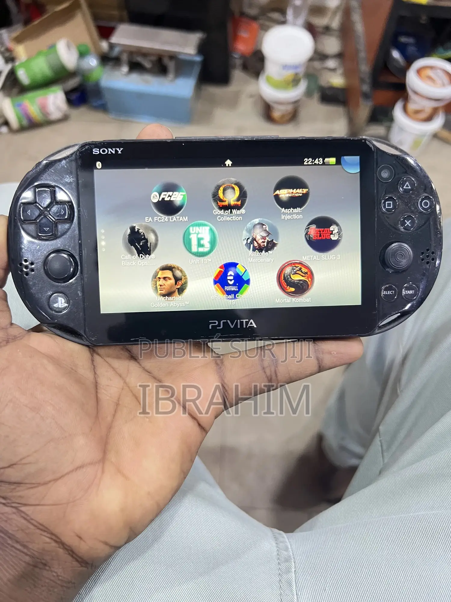 Playstation Vita Slim en Bon État Plus De 10 Jeux