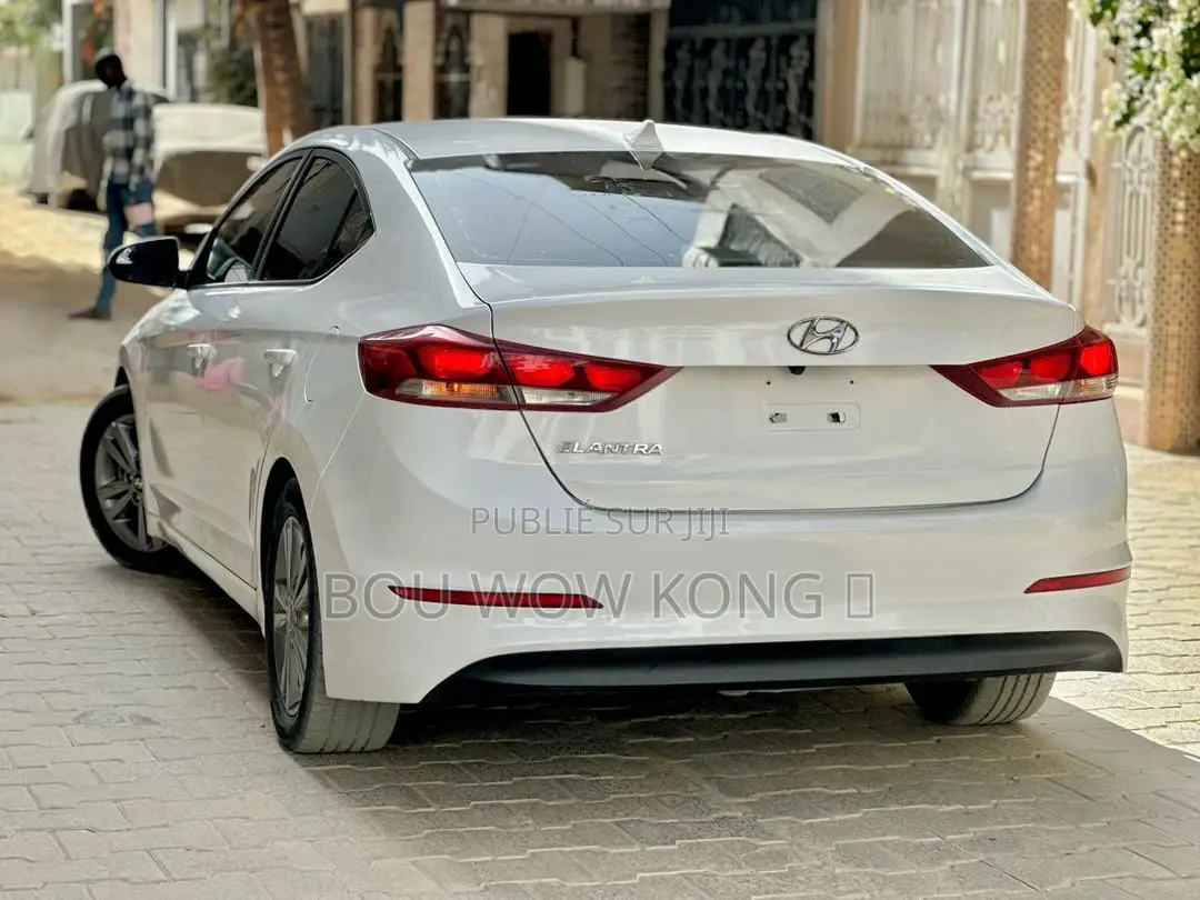 Hyundai Elantra Limited 2018 Blanc
